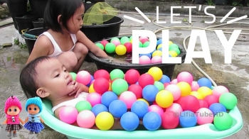 Ball Pit Show for Toddler ❤ Fun kids play and learning ❤ Kids Pool Fun Balls @LifiaTubeHD