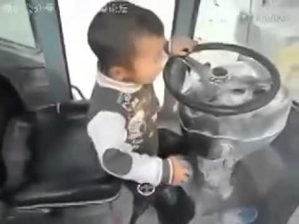 7 Yoshli Bola Oila boqyabdi