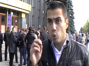Егор Фирсов на митинге в Макеевке против Энергокапитала 26.09.2013 maknews.at.ua