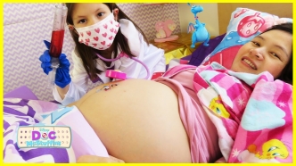 Доктор Плюшева Farting Мамочка животика Ache Check-Up Компиляция