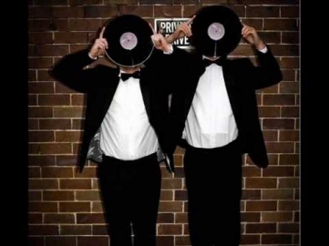 Yolanda Be Cool & DCUP - We No Speak Americano (Dj Benny Remix).mp4