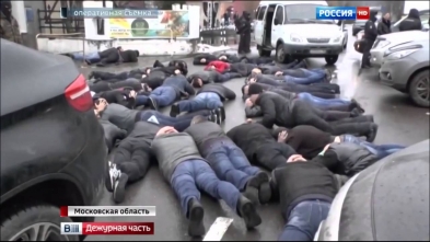Воры в законе приехали на встречу с автоматами Калашникова и боевыми пистолетами