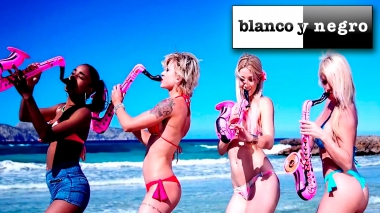 DJ Valdi Feat. Ethernity - Sax On The Beach (Official Video)