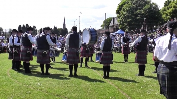 Manorcunningham Pipe Band Cookstown 2013