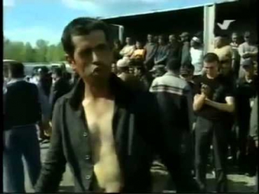 Таджики и чеченцы. Разбор на рынке.