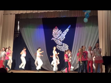 Ансамбль Веселые нотки.Вновь приходит праздник в гости к нам !