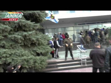 Боевое столкновение в Луганске 29.04.2014