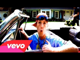 The Offspring - Pretty Fly (For a White Guy) (Official Video)
