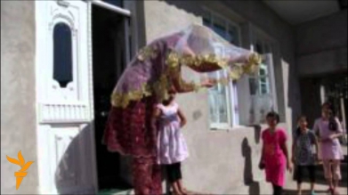 Uzbek Қизлар неча ёшда эрга теккани маъқул?