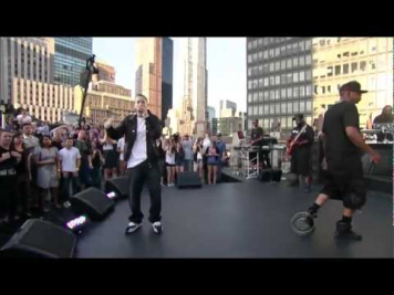 Eminem ft. Jay Z - Renegade (Live on Letterman) [HD 1080p]