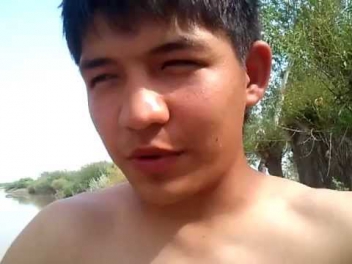 Daryo bo'yida......