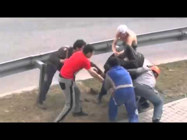 Узбеки и Таджики драка у Москва Сити