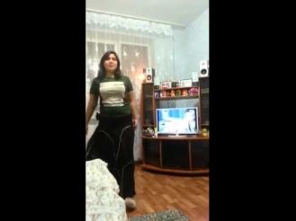 Чиройли Киз Раксда Сиз еса Томошада