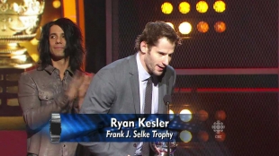 Ryan Kesler Wins the Selke Trophy - 2011 NHL Awards - HD